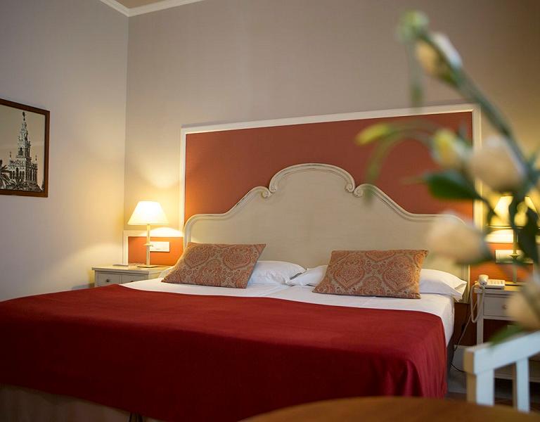 Superior Zimmer mit Terrasse Vincci La Rábida 4* Sevilla Superior Zimmer mit Terrasse Vincci La Rábida 4* Sevilla
